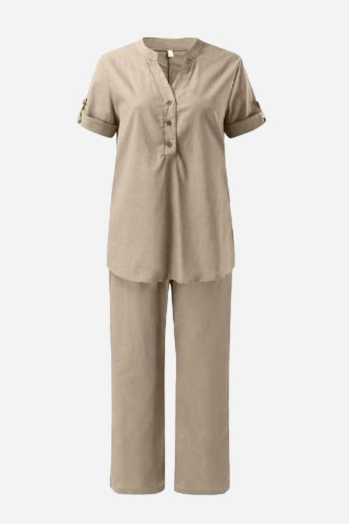 Women's short-sleeved V-neck cotton top and wide trouser suit in beige for casual and semi-formal wear