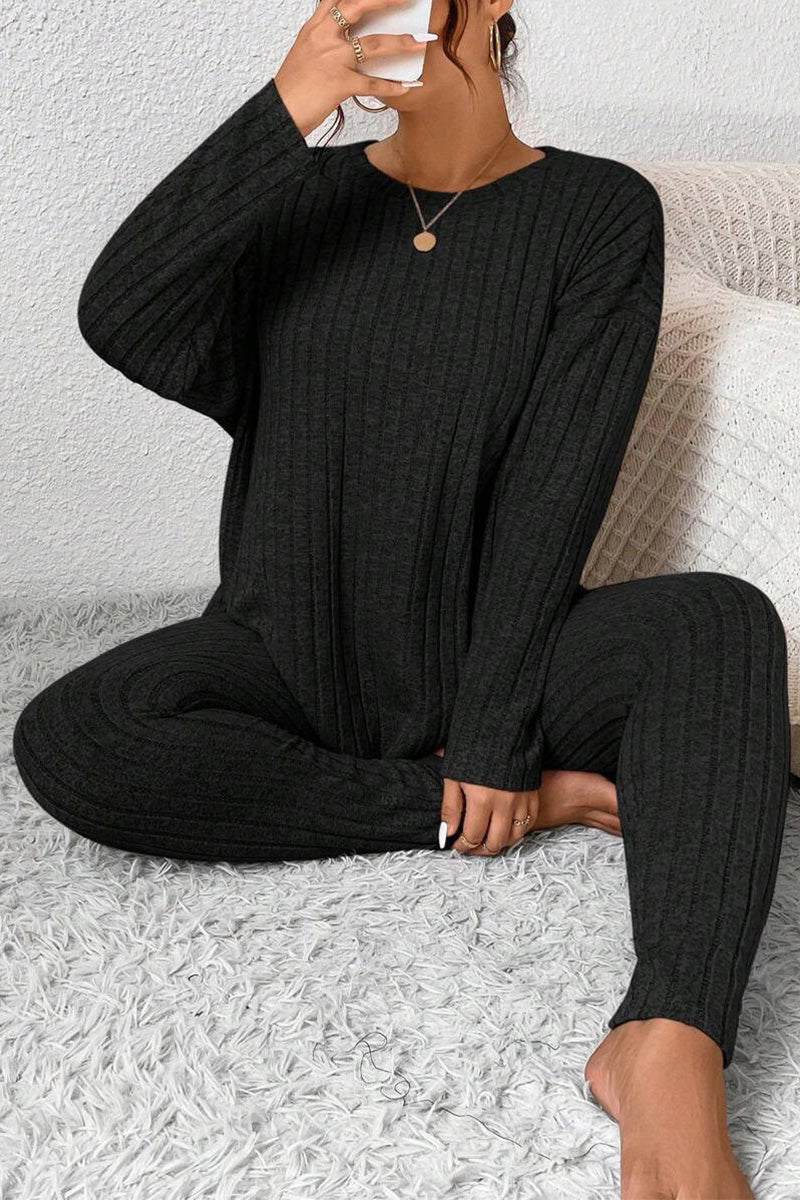 Body Confident Oversized Knit two-piece set in black, cozy ribbed knit fabric, relaxed fit lounge outfit for women