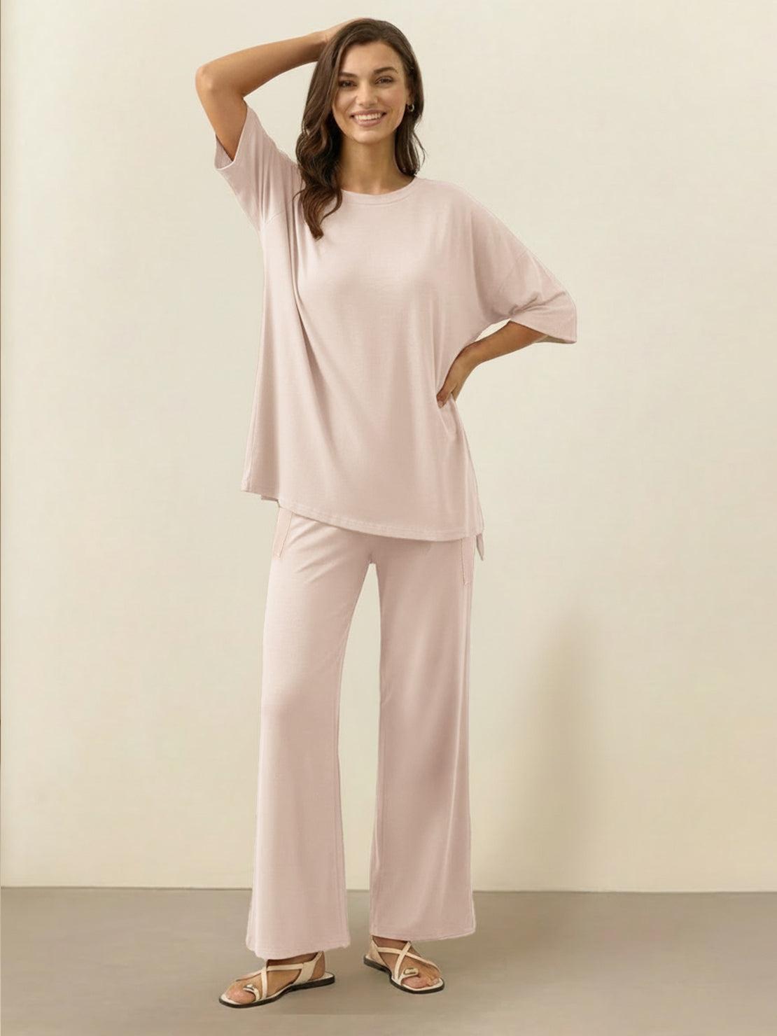 Oversized long-line pullover and wide-leg pants loungewear set in soft knit fabric