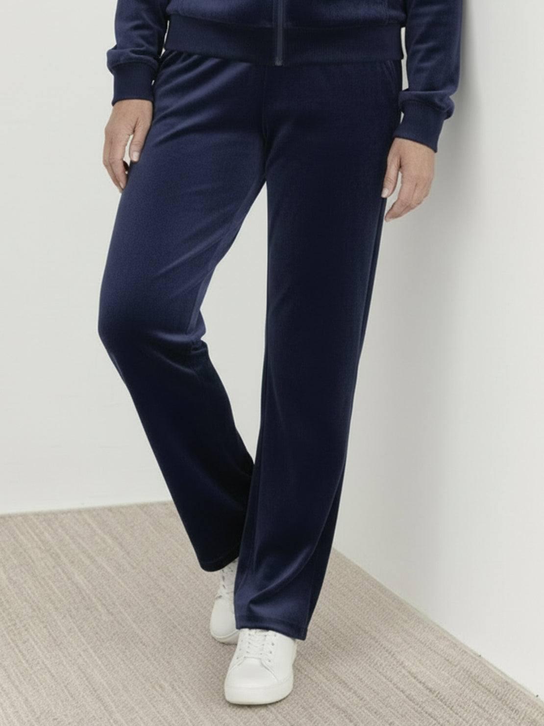 Plus size velour zip-up tracksuit with hoodie and straight-leg pants