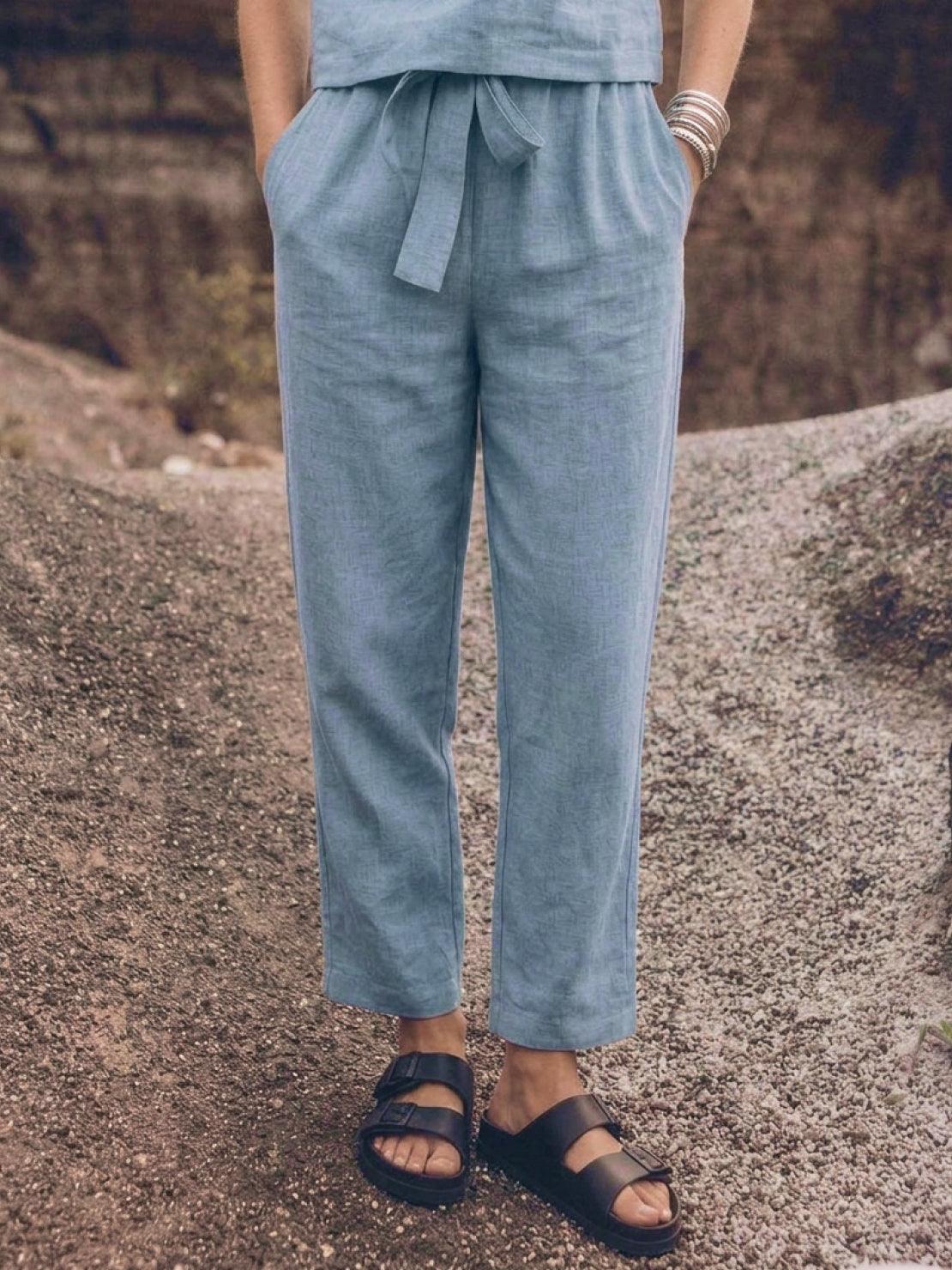 Breathable cotton-linen set with relaxed short-sleeve top and straight-leg pants in monochrome tones