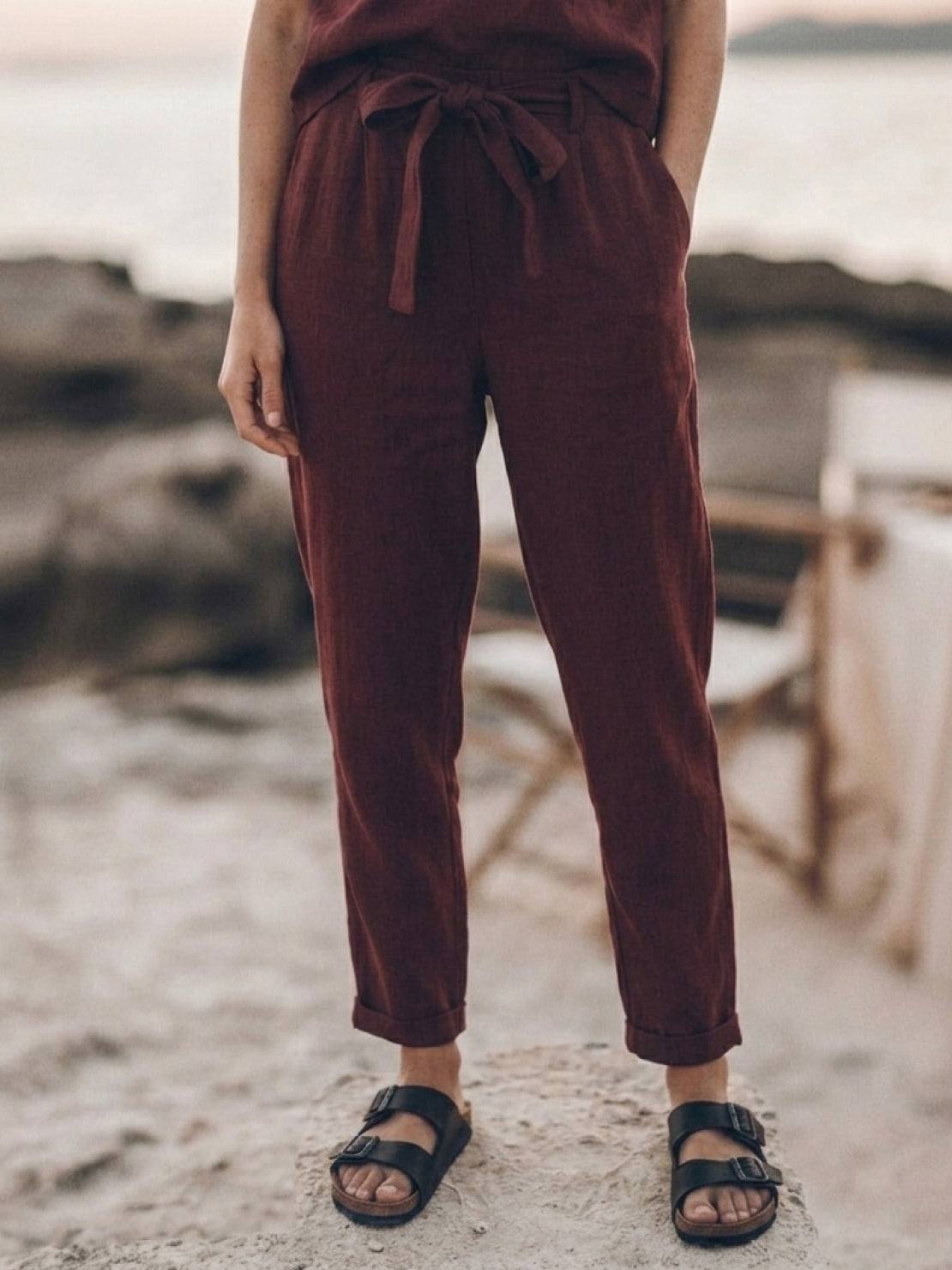 cotton-linen set relaxed fit breathable two-piece outfit in monochrome tones