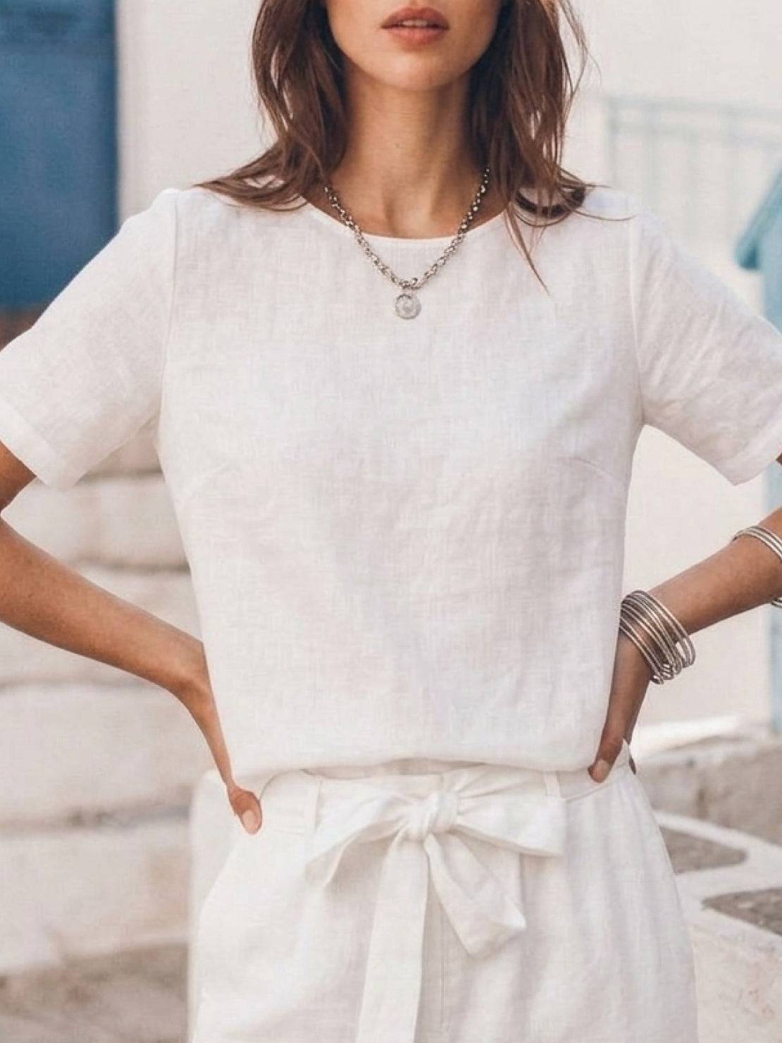 Breathable cotton-linen set with relaxed short-sleeve top and straight-leg pants in a monochrome palette