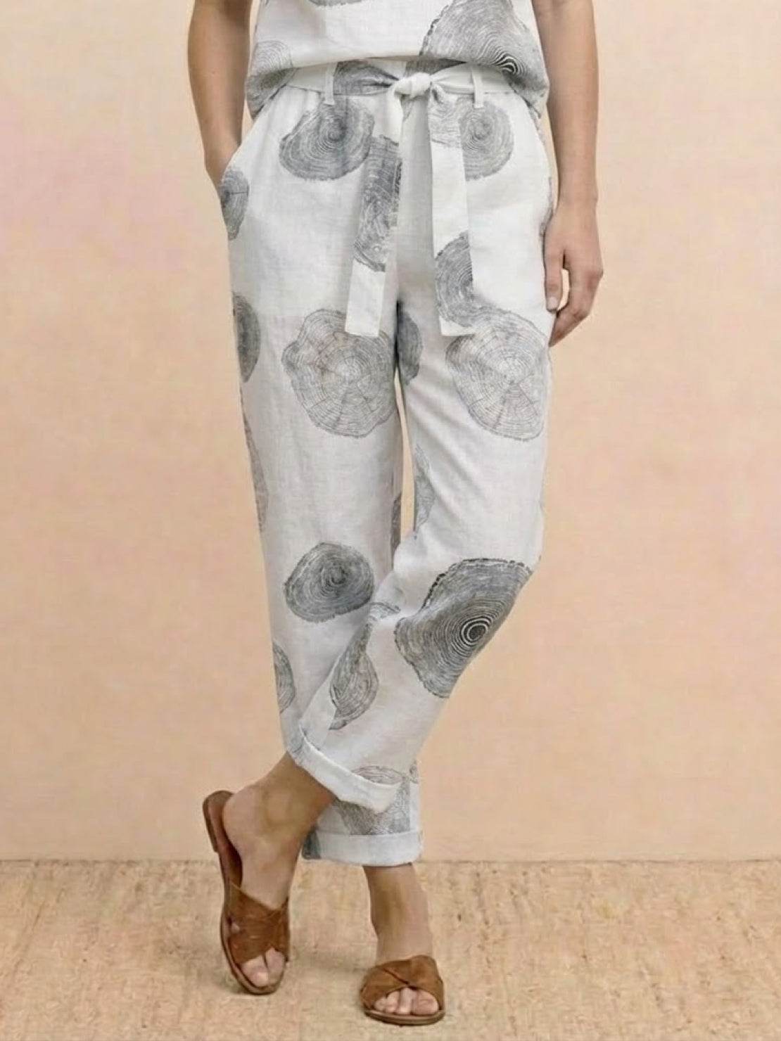 Cotton-linen blend monochrome two-piece set with soft, breathable fabric and relaxed fit