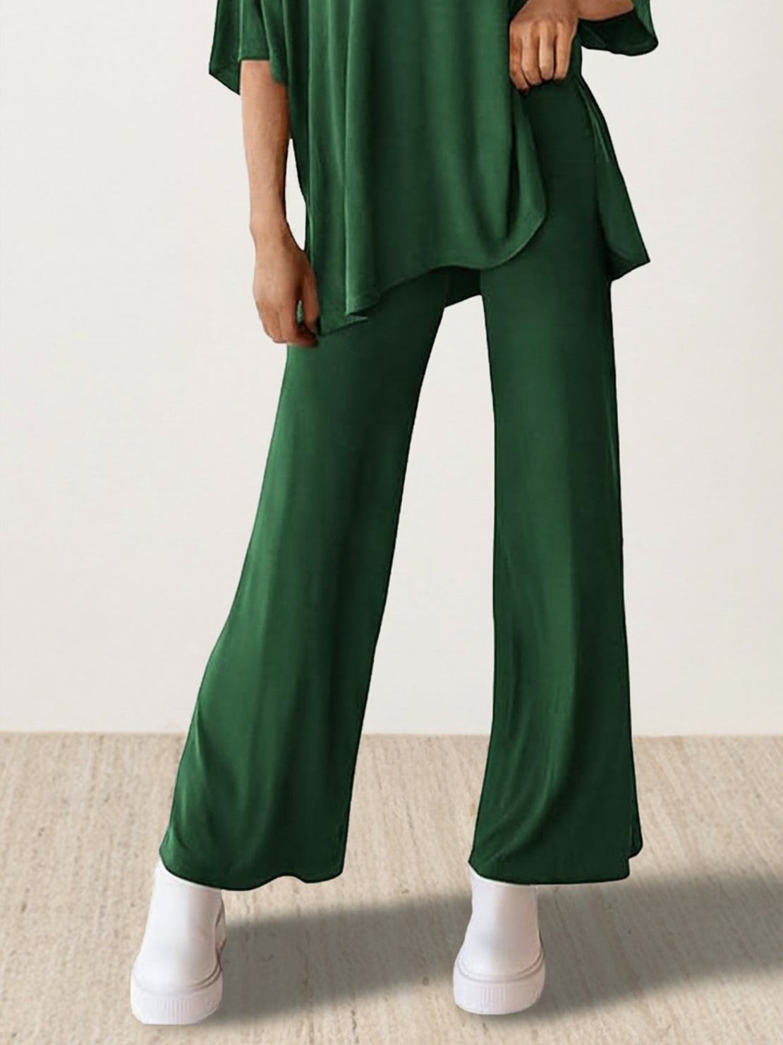 Oversized long-line loungewear set with short-sleeve pullover and straight-leg pants in soft knit fabric