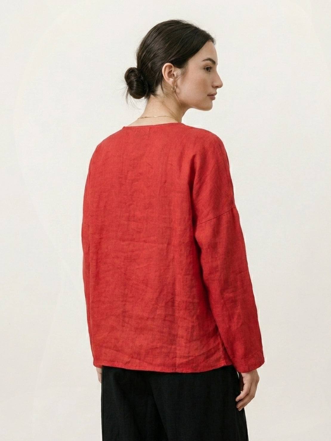 Oversized 100% linen blouse with traditional frog-button closure and collarless neckline